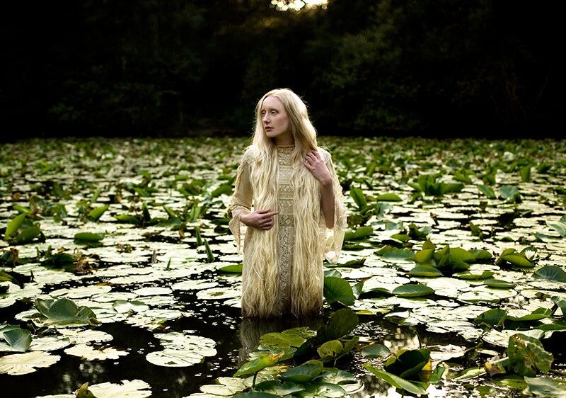 Lady Of The Lake Kirsty Mitchell Ik Wil Kunst Ruilen